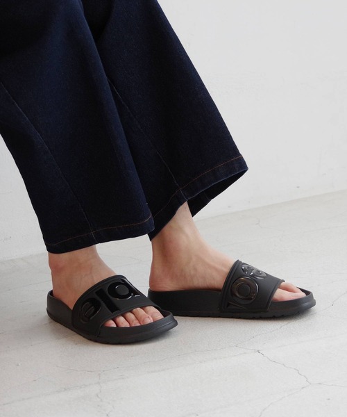 People Footwear（ピープルフットウェア）の「People Footwear （ピープルフットウェア）/スライドサンダル【LENNON SLIDE】（サンダル・メンズ・ブラック/ピンク/ブラック系その他/ゴールド/ネイビー×ホワイト/ライトグリーン/ホワイト/パープル・11/8/10/4/6/12/5/9/7/3）」の15枚目の写真