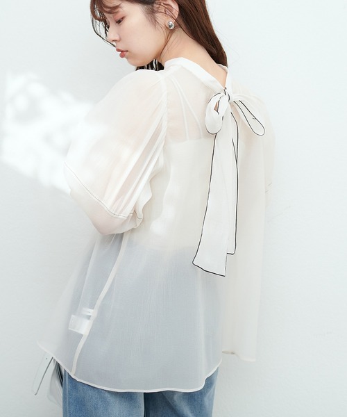 natural couture(ナチュラルクチュール)の「osono配色シアーボータイブラウス(シャツ/ブラウス・レディース・グリーン/サックスブルー/ブラック/オフホワイト・FREE)」の6枚目の写真