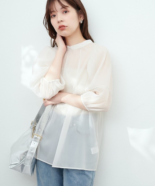 natural couture(ナチュラルクチュール)の「osono配色シアーボータイブラウス(シャツ/ブラウス・レディース・グリーン/サックスブルー/ブラック/オフホワイト・FREE)」の7枚目の写真