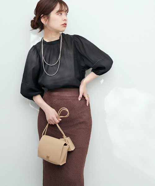 natural couture(ナチュラルクチュール)の「osono配色シアーボータイブラウス(シャツ/ブラウス・レディース・グリーン/サックスブルー/ブラック/オフホワイト・FREE)」の15枚目の写真