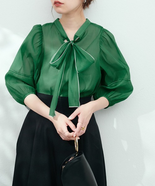 natural couture(ナチュラルクチュール)の「osono配色シアーボータイブラウス(シャツ/ブラウス・レディース・グリーン/サックスブルー/ブラック/オフホワイト・FREE)」の22枚目の写真