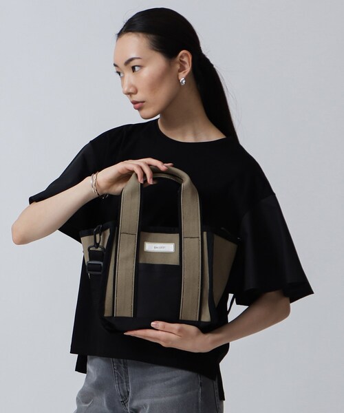 GALLEST（ギャレスト）の「キャンパススモールバッグ（ショルダーバッグ・レディース・ホワイト系/カーキ・00）」の7枚目の写真