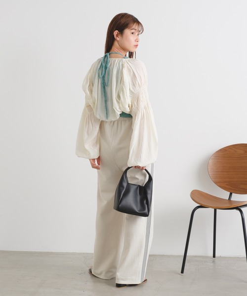 Kastane（カスタネ）の「シャーリングボレロ（カーディガン/ボレロ・レディース・グレー/アイボリー/ブラック・FREE）」の11枚目の写真