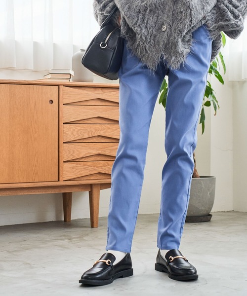 WEGO(ウィゴー)の「WEGO/【WEB限定】ストレッチレギンスパンツ(スウェットパンツ・レディース・ライトベージュ/ブラック/ブルー/ピンク・MEDIUM/LARGE/X-LARGE)」の4枚目の写真