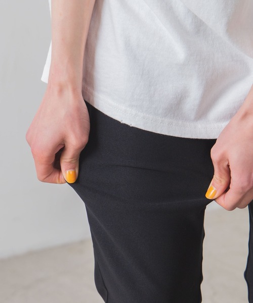 WEGO(ウィゴー)の「WEGO/【WEB限定】ストレッチレギンスパンツ(スウェットパンツ・レディース・ライトベージュ/ブラック/ブルー/ピンク・MEDIUM/LARGE/X-LARGE)」の9枚目の写真