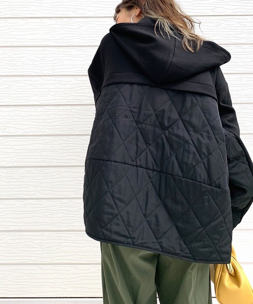 Q（キュー）の「キルトコンビパーカー（パーカー・レディース・ブラック/グレイッシュベージュ・MEDIUM）」の7枚目の写真