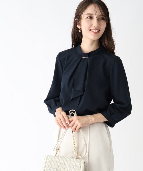 index（インデックス）の「◆2way ボウタイブラウス【防シワ/イージーアイロン/洗濯機洗い可】（シャツ/ブラウス・レディース・ブルー系その他/オフホワイト/ベビーピンク・36/42/38/40）」の2枚目の写真
