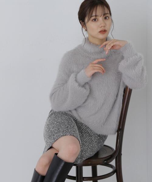 PROPORTION BODY DRESSING(プロポーションボディドレッシング)の「ロングフェザーショート丈プルオーバー / 1213270009(ニット/セーター・レディース・ホワイト/グレー/チャコールグレー・FREE)」の3枚目の写真