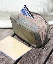 florist（フローリスト）の「【印鑑収納あり◎】大容量母子手帳＆パスポート＆メイク＆通帳ケース用マルチポーチ（ポーチ）」