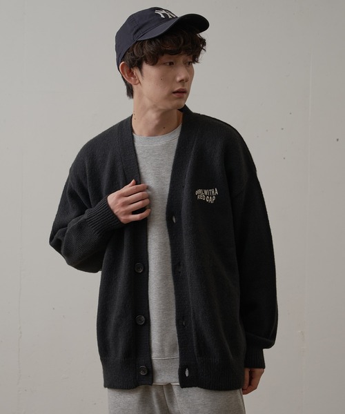 Red Cap Girl(レッドキャプガール)の「【UNIIT/ユニット】【RED CAP GIRL/レッドキャップガール】UNIIT × RED CAP GIRL バックイラスト ジャガードニット Vネック カーディガン ビッグシルエット(カーディガン/ボレロ・メンズ・ブルー/ブラック/アイボリー・MEDIUM/LARGE)」の22枚目の写真
