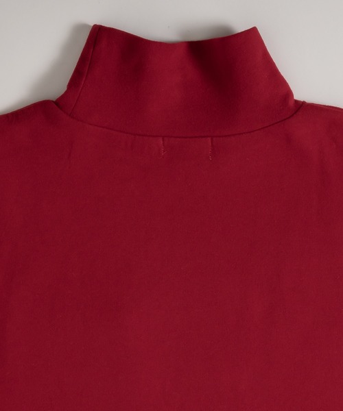 MUHET（ミュエータ）の「タートルネックポケットロンT（Tシャツ/カットソー・レディース・レッド/ブラック/オフホワイト・MEDIUM/X-LARGE）」の8枚目の写真