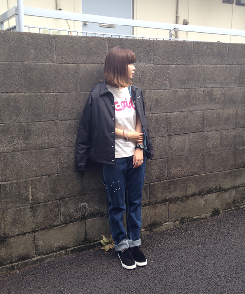 X-girl(エックスガール)の「LOGO COACH JACKET(ナイロンジャケット・レディース・ブラック/レッド・1/2)」の11枚目の写真