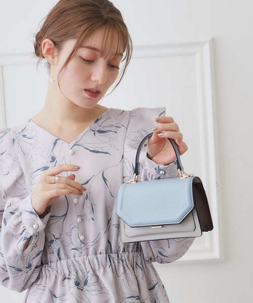 couture brooch（クチュールブローチ）の「◆配色ミニショルダーバッグ（ショルダーバッグ・レディース・キャメル/アイボリー/サックスブルー・00）」の2枚目の写真