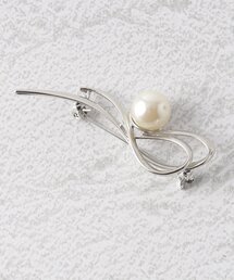 OPAQUE.CLIP | 一粒フェイクパール×メタルラインブローチ/セレモニー対応(ブローチ/コサージュ)