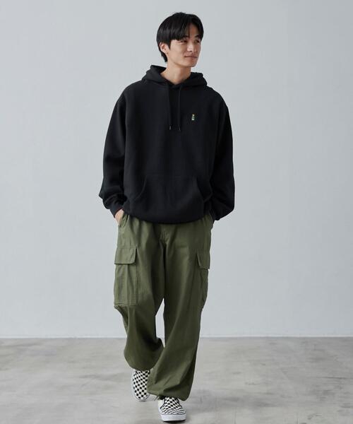 coen（コーエン）の「ワンポイントベア刺繍裏起毛パーカー（パーカー・メンズ・ホワイト/ブラック/グレー/ダークグリーン・S/M/L/XL）」の9枚目の写真