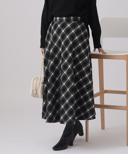 DRESKIP（ドレスキップ）の「◆大人フェミニンな シャギーチェック フレアスカート（スカート・レディース・ベージュ系その他4/ブラック系1/ワイン系3・02/03/04）」の2枚目の写真