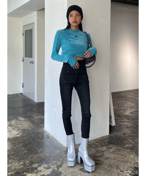 EMODA（エモダ）の「【ELDER】FIX H/W DENIM（デニムパンツ・レディース・ブラック/インディゴブルー・SMALL/X-SMALL/MEDIUM）」の6枚目の写真