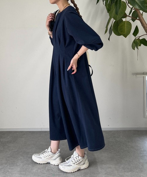 un dix cors（アンディコール）の「ウエストタック袖ボリュームワンピース（ワンピース・レディース・ブラウン/ブルー・FREE）」の13枚目の写真