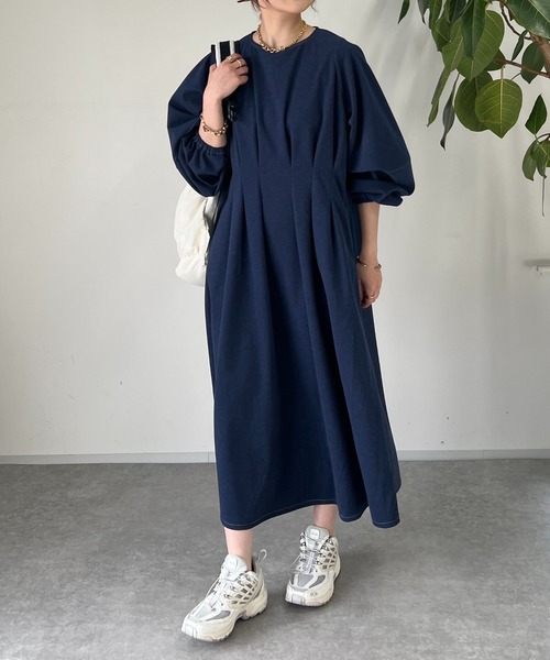 un dix cors（アンディコール）の「ウエストタック袖ボリュームワンピース（ワンピース・レディース・ブラウン/ブルー・FREE）」の15枚目の写真