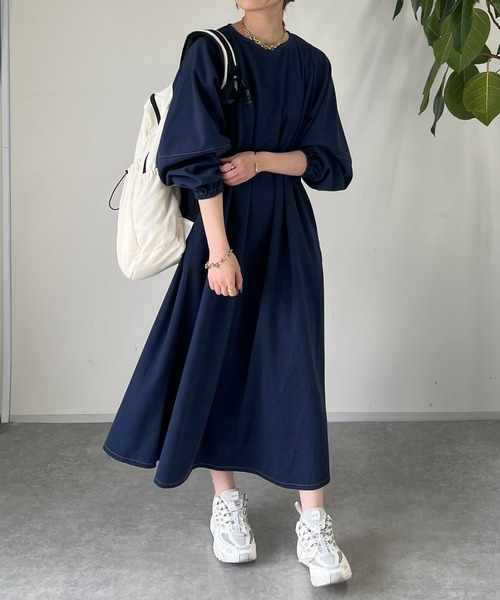 un dix cors（アンディコール）の「ウエストタック袖ボリュームワンピース（ワンピース・レディース・ブラウン/ブルー・FREE）」の8枚目の写真