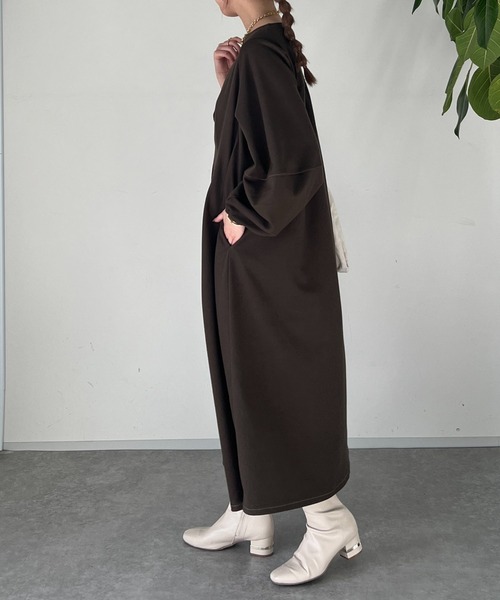 un dix cors（アンディコール）の「ウエストタック袖ボリュームワンピース（ワンピース・レディース・ブラウン/ブルー・FREE）」の11枚目の写真