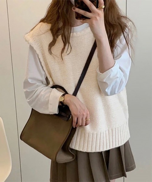 Miniministore(ミニミニストア)の「ニットベスト レディース ニットジレ(ベスト・レディース・ブルー/ライトブラウン/ホワイト/ベージュ/ブラック・フリー)」の6枚目の写真