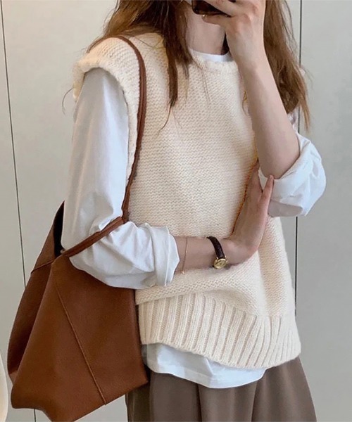 Miniministore(ミニミニストア)の「ニットベスト レディース ニットジレ(ベスト・レディース・ブルー/ライトブラウン/ホワイト/ベージュ/ブラック・フリー)」の8枚目の写真