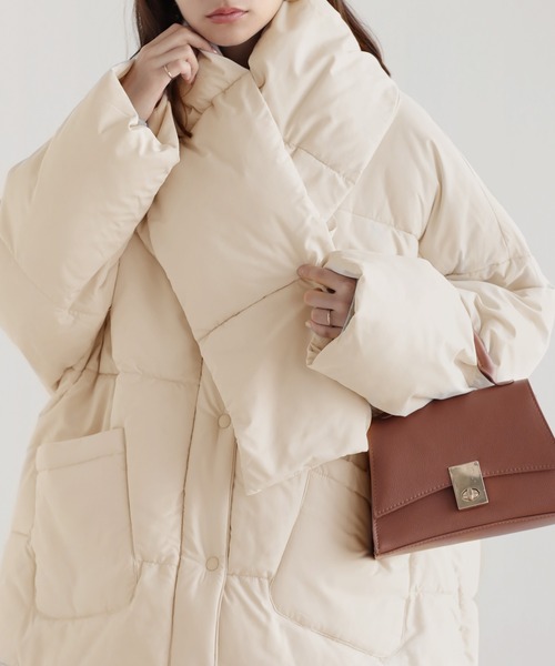 nouvellemoi（ヌーベルモイ）の「マフラー付きノーカラーフェイク