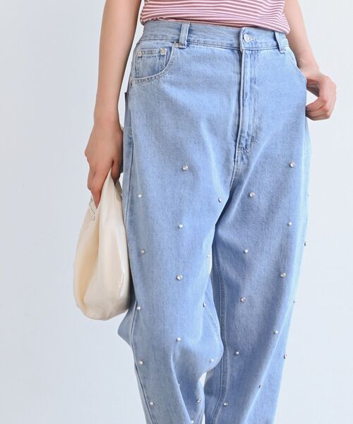 rps(アールピーエス)の「パールビジュー付きマムパンツ(デニムパンツ・レディース・ブルー/サックスブルー・M/L)」の17枚目の写真