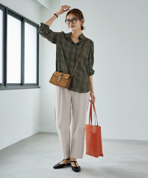 STYLE DELI（スタイルデリ）の「マットサテンチェック柄シャツ（シャツ/ブラウス・レディース・グリーン系その他/ブラウン系その他・M）」の3枚目の写真