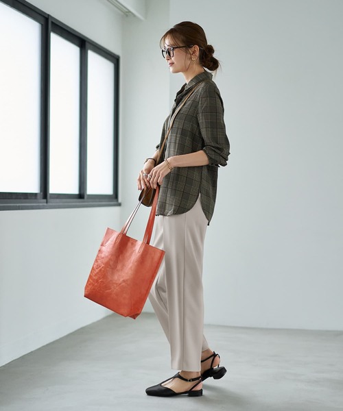 STYLE DELI（スタイルデリ）の「マットサテンチェック柄シャツ（シャツ/ブラウス・レディース・グリーン系その他/ブラウン系その他・M）」の6枚目の写真