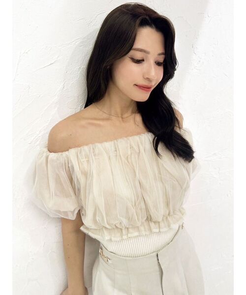 RESEXXY(リゼクシー)の「ボリュームドッキングオフショルニットトップス(シャツ/ブラウス・レディース・アイボリー/ブラック/ブルー・FREE)」の19枚目の写真