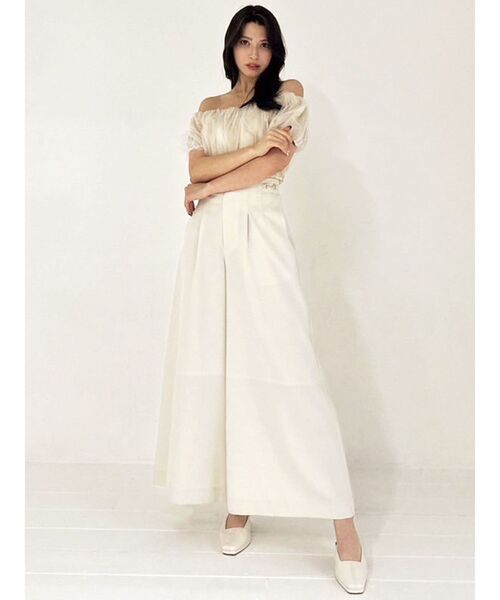 RESEXXY(リゼクシー)の「ボリュームドッキングオフショルニットトップス(シャツ/ブラウス・レディース・アイボリー/ブラック/ブルー・FREE)」の17枚目の写真