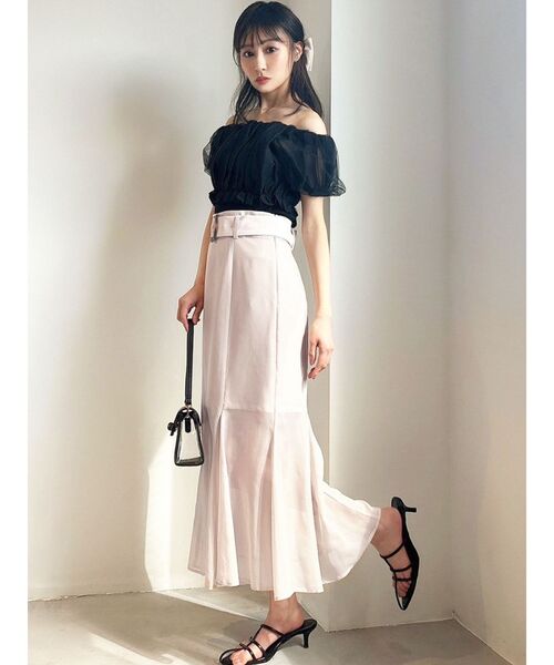 RESEXXY(リゼクシー)の「ボリュームドッキングオフショルニットトップス(シャツ/ブラウス・レディース・アイボリー/ブラック/ブルー・FREE)」の15枚目の写真