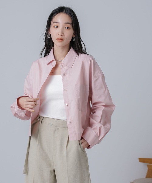 NANO universe(ナノユニバース)の「【追加生産】WEB限定 パールボタンクロップドシャツ(シャツ/ブラウス・レディース・ホワイト/サックスブルー/ピンク・FREE)」の3枚目の写真