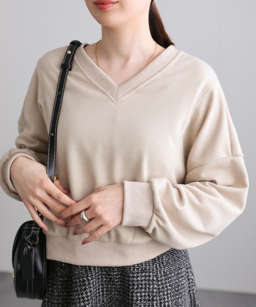 sakishimatokyo（サキシマトーキョー）の「Vネック 袖切り替え