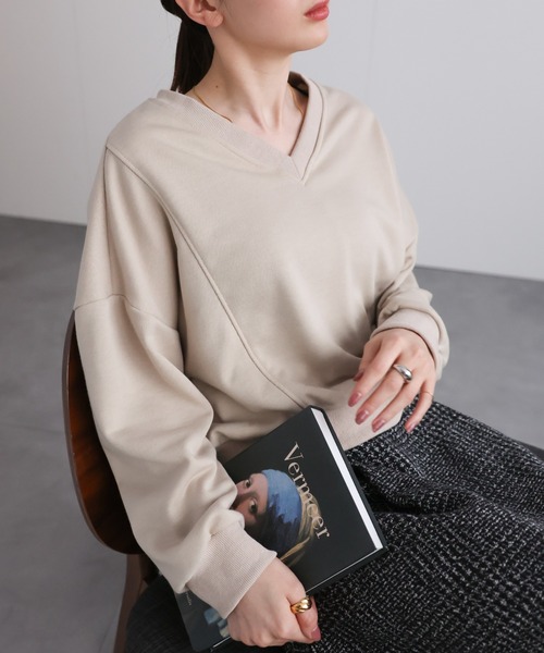 【新品・今期新作】　BEAUTY&YOUTH ピンク Vネックスウェット VOGUE_Sweatshirt_Peach_Classic