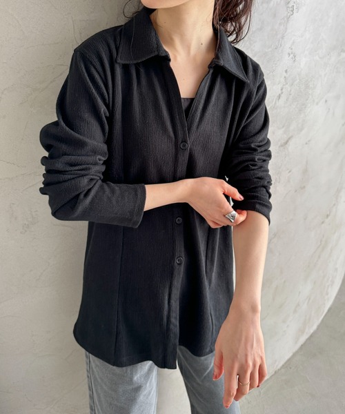 feepur(フェピュール)の「カットジャガードオープンシャツ(シャツ/ブラウス・レディース・オフホワイト/ブラック・MEDIUM)」の9枚目の写真