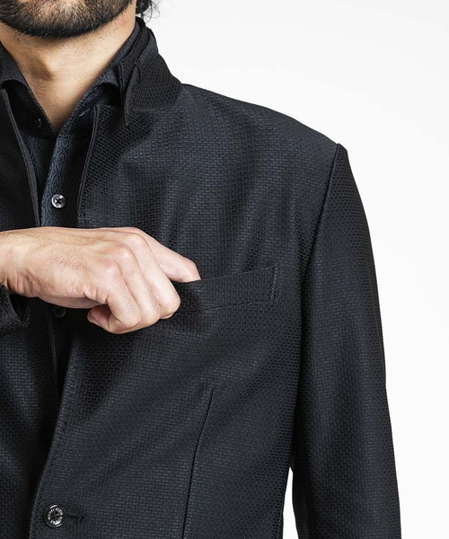 MICHEL KLEIN HOMME (ミッシェルクランオム)の「ジャガードコンバーチブルジャケット セットアップ(テーラードジャケット・メンズ・ブラック/パープル・MEDIUM/LARGE/X-LARGE)」の16枚目の写真