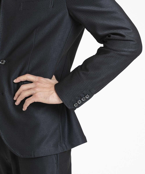 MICHEL KLEIN HOMME (ミッシェルクランオム)の「ジャガードコンバーチブルジャケット セットアップ(テーラードジャケット・メンズ・ブラック/パープル・MEDIUM/LARGE/X-LARGE)」の17枚目の写真