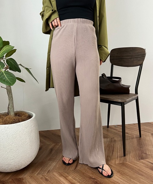 セール】【ISOOK / アイスー】プリーツセミフレアパンツ / プリーツ