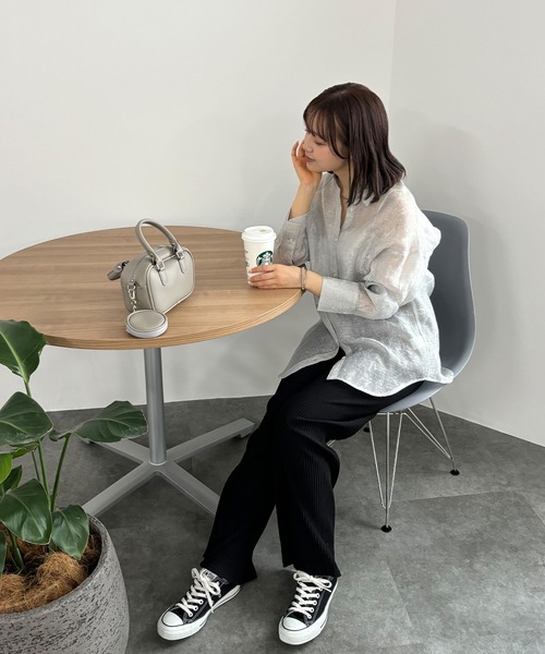 ISOOK（アイスー）の「【ISOOK / アイスー】プリーツセミフレアパンツ / プリーツパンツ ロング ルーズパンツ ハイウエスト きれいめ ワイドパンツ フレアパンツ レギンス ZOZOTOWN限定（その他パンツ・レディース・ベージュ/ブラック/ライトブルー・FREE）」の15枚目の写真