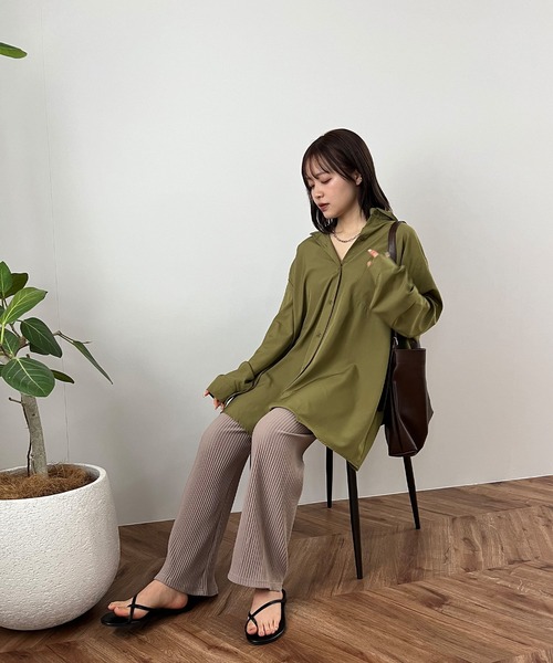 ISOOK（アイスー）の「【ISOOK / アイスー】プリーツセミフレアパンツ / プリーツパンツ ロング ルーズパンツ ハイウエスト きれいめ ワイドパンツ フレアパンツ レギンス ZOZOTOWN限定（その他パンツ・レディース・ベージュ/ブラック/ライトブルー・FREE）」の17枚目の写真