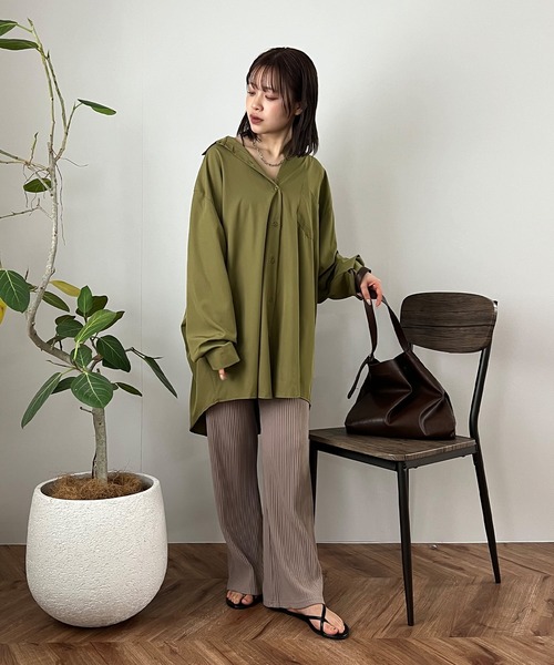 ISOOK（アイスー）の「【ISOOK / アイスー】プリーツセミフレアパンツ / プリーツパンツ ロング ルーズパンツ ハイウエスト きれいめ ワイドパンツ フレアパンツ レギンス ZOZOTOWN限定（その他パンツ・レディース・ベージュ/ブラック/ライトブルー・FREE）」の20枚目の写真