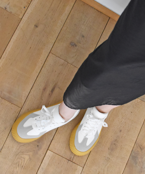 LAROUTE（ラルート）の「【LAROUTE】ジャーマントレーナー 厚底スニーカー（スニーカー・レディース・ブラック/アイボリー・36/37/38）」の9枚目の写真