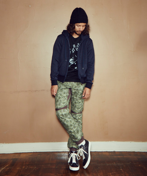 HYSTERIC GLAMOUR（ヒステリックグラマー）の「KISS/STRUTTER pt T-SH（Tシャツ/カットソー・メンズ・ピンク/グリーン/ブラック・SMALL/MEDIUM/LARGE）」の4枚目の写真