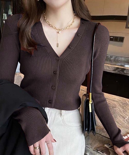 Miniministore（ミニミニストア）の「Vネック ボタンリブニット トップス（ニット/セーター・レディース・ベージュ/ボルドー/アイボリー/ブラック/ダークブラウン・FREE）」の4枚目の写真