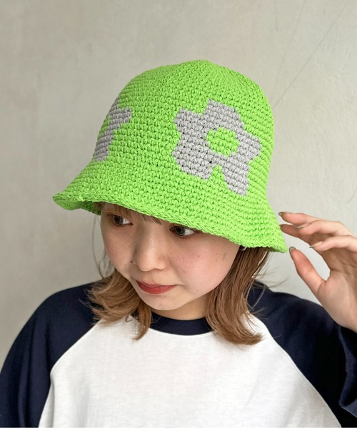 CPCM(シーピーシーエム)の「ハンドニット花柄ハット(ハット・メンズ・ブラック/ベージュ/グリーン・FREE)」の1枚目の写真