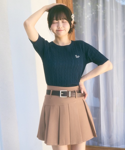 Ada.(エイダ)の「<Peachyyouth × Ada.>【Set up対応】ウェーブライン プリーツ ミニスカート インパン裏地付き(スカート・レディース・グレー/ベージュ・S/M)」の1枚目の写真