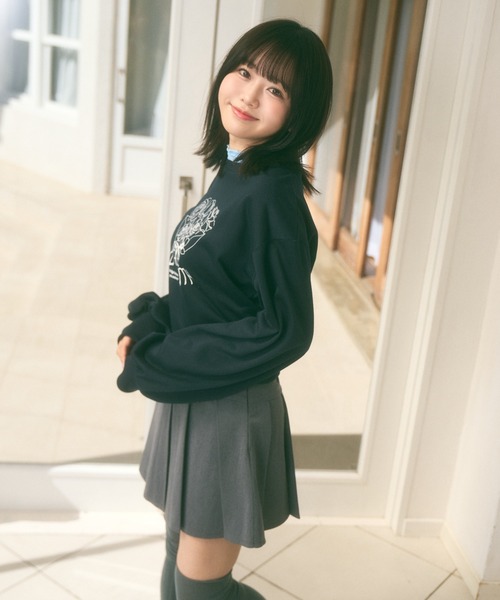 Ada.(エイダ)の「<Peachyyouth × Ada.>【Set up対応】ウェーブライン プリーツ ミニスカート インパン裏地付き(スカート・レディース・グレー/ベージュ・S/M)」の22枚目の写真